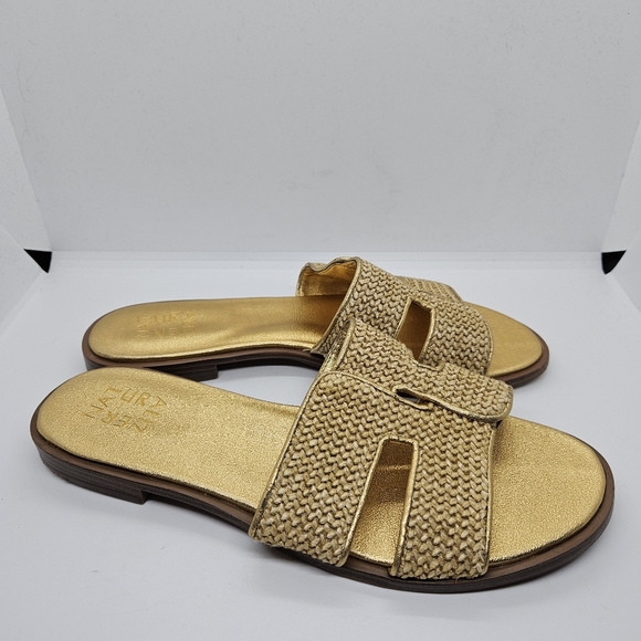 Naturalizer Fame2 gold knit slide sandals size 8.5M - Picture 1 of 7